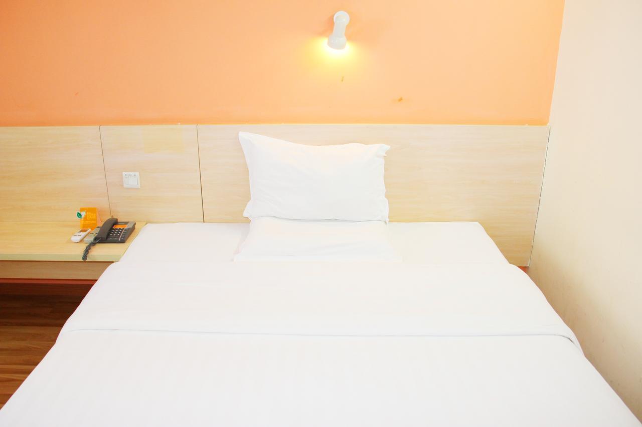 7Days Inn Shanghai Yichuan Road Luaran gambar
